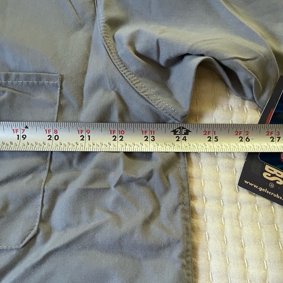 NWT’S Gel Scrubs Ohio State Gray Short Sleeve Scrub Top and Scrub Pants Set - Picture 6 of 15